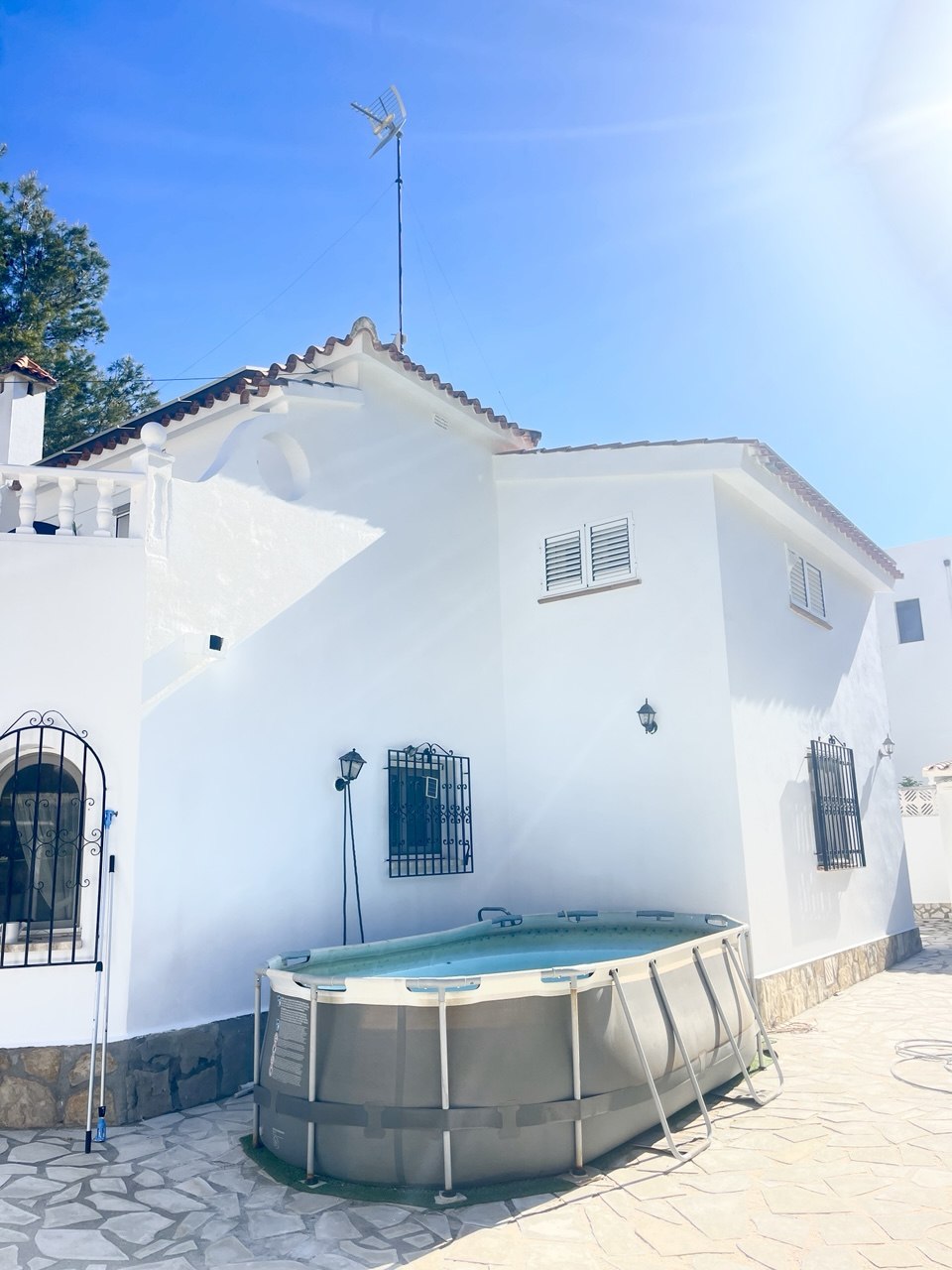 Painters in Benidorm — CostaPintura